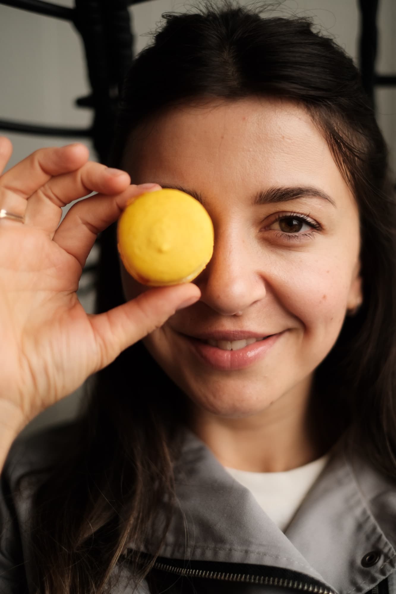 Halina Tóth with macaron